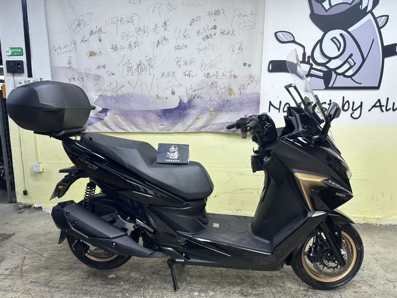 二手光阳赛艇 ST250