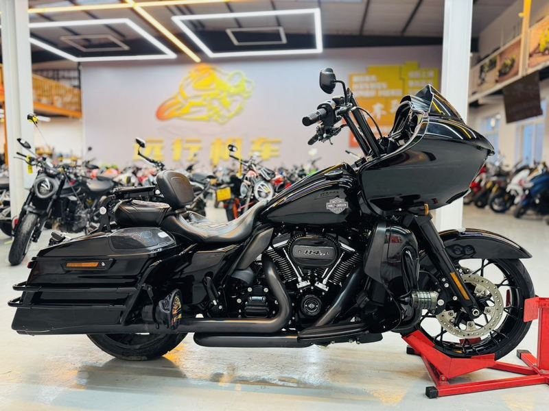 二手哈雷戴维森公路滑翔 Road Glide