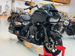 二手哈雷戴维森公路滑翔 Road Glide