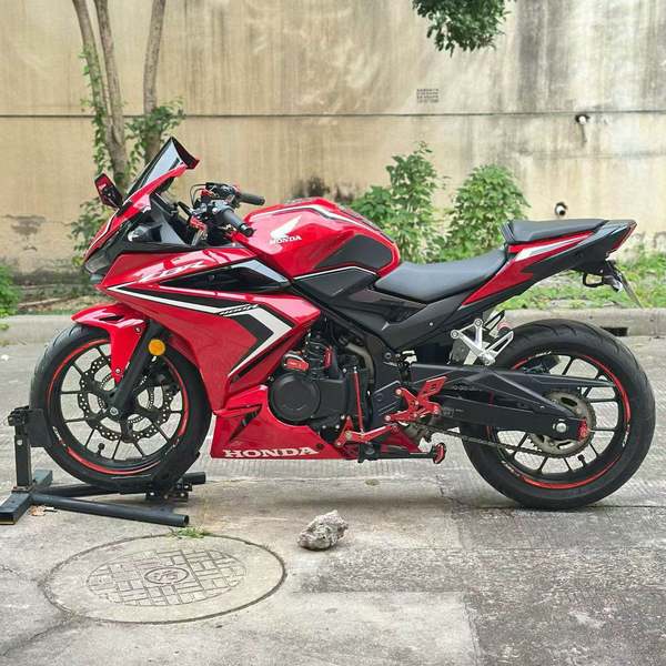 二手本田CBR400R