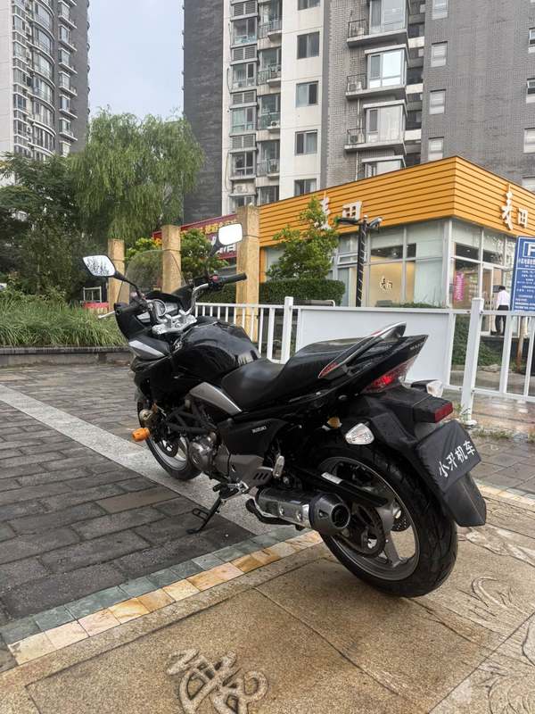 二手豪爵铃木骊驰 GW 250F