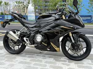 二手贝纳利龙卷风 Tornado 302R