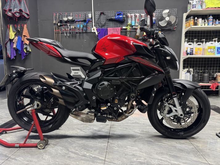 二手奥古斯塔Brutale 800