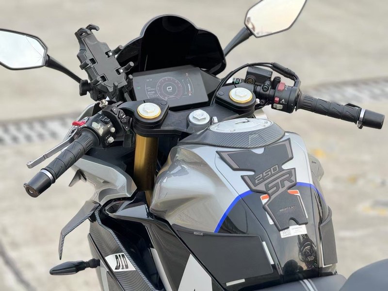 二手春风250SR