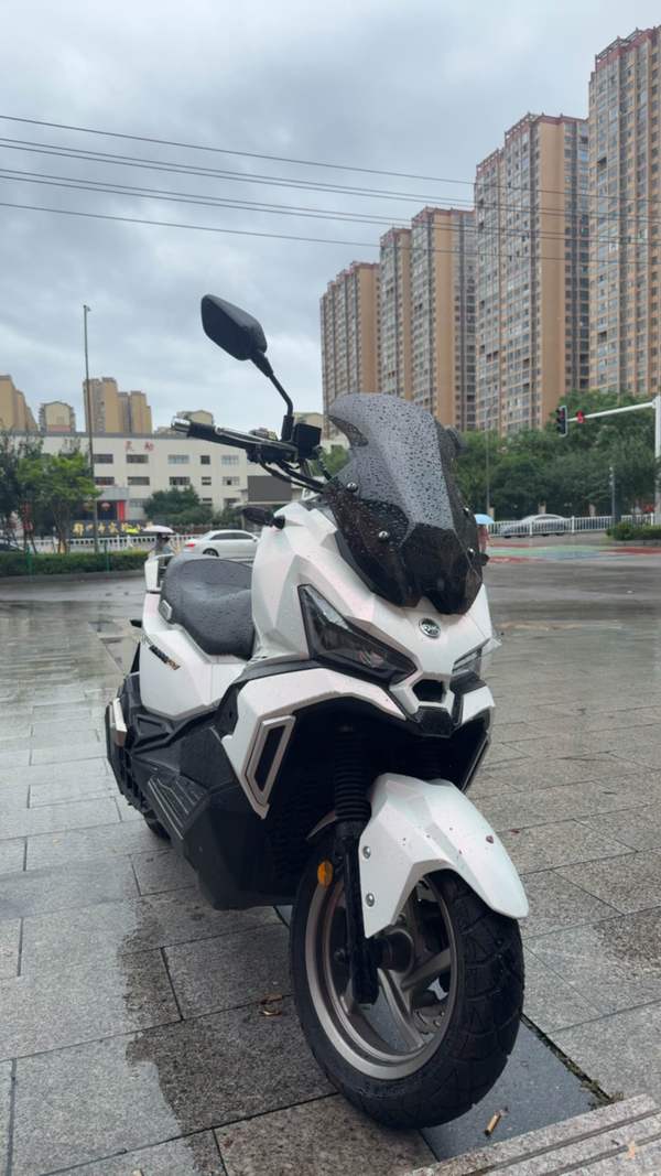 二手三阳哈士奇 Husky ADV150