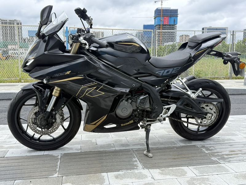 二手贝纳利龙卷风 Tornado 302R