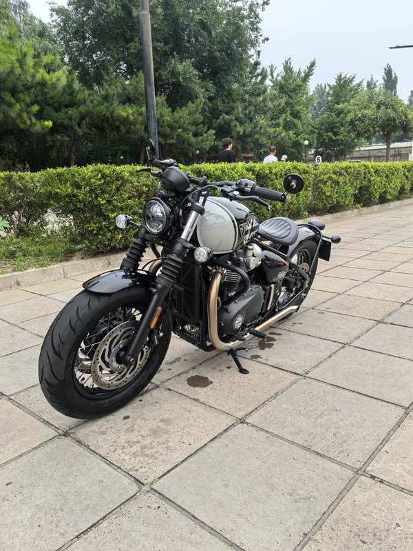 二手凯旋Bonneville Bobber