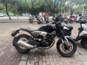 二手五羊本田鸷道 CB190SS