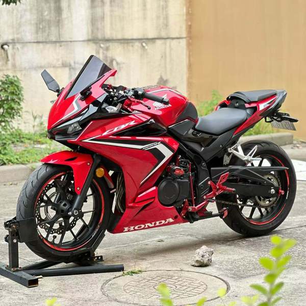 二手本田CBR400R