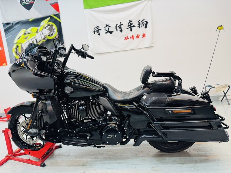 二手哈雷戴维森公路滑翔 Road Glide