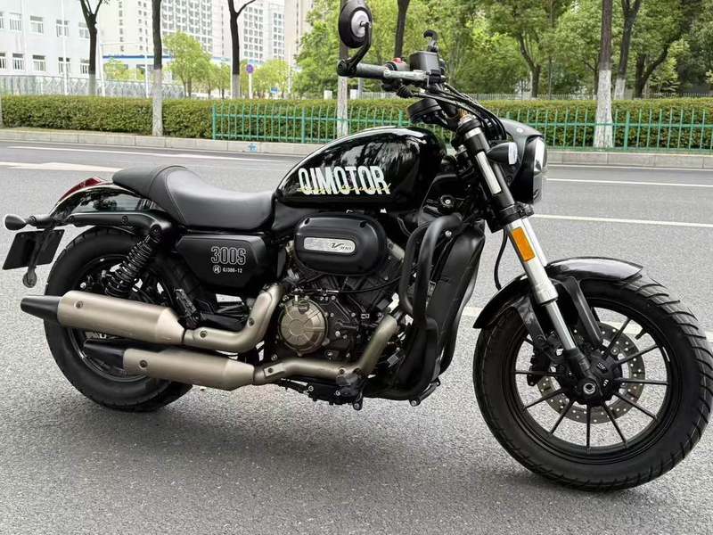 二手QJMOTOR闪300