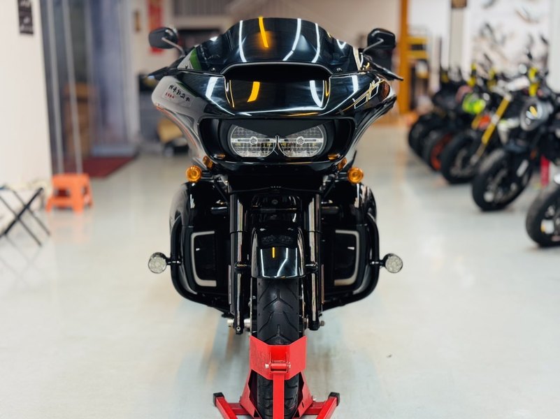 二手哈雷戴维森公路滑翔 Road Glide