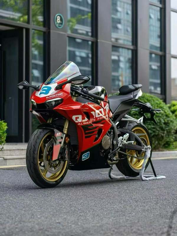二手QJMOTOR赛800