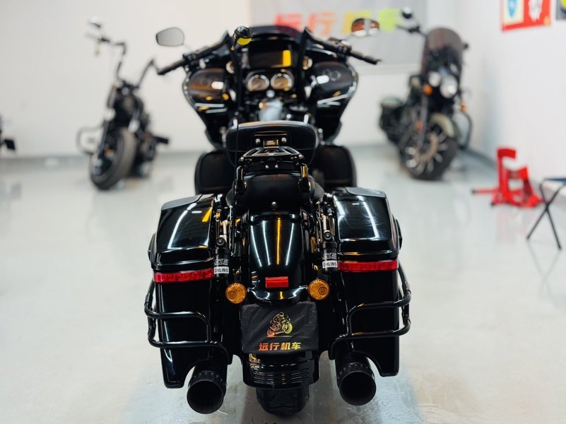 二手哈雷戴维森公路滑翔 Road Glide