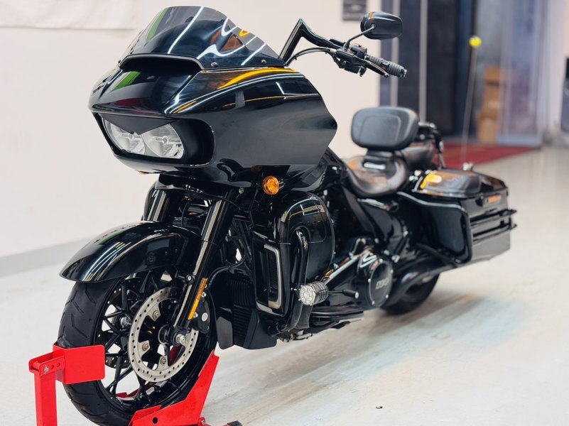 二手哈雷戴维森公路滑翔 Road Glide