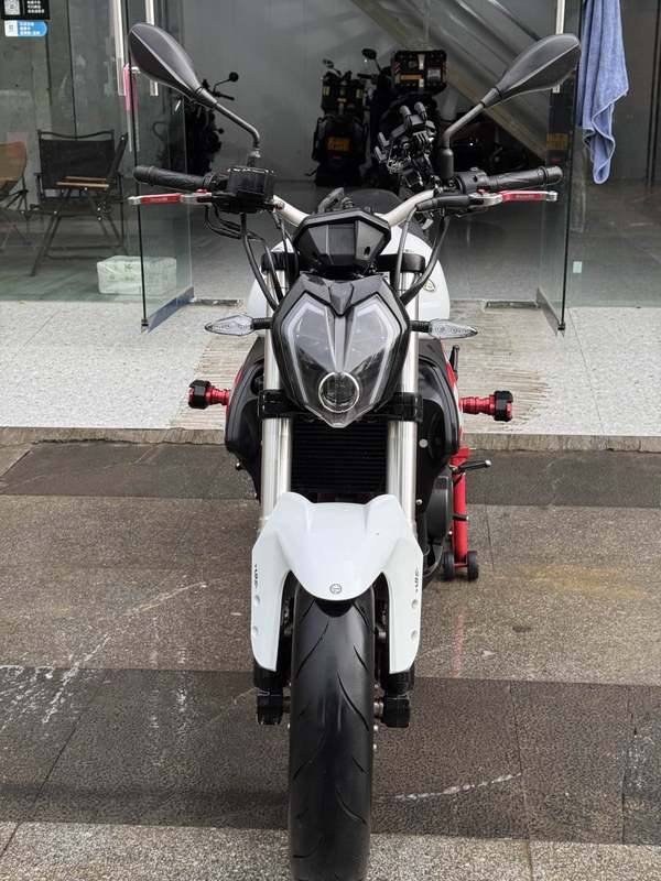 二手贝纳利蓝宝龙 BN302S