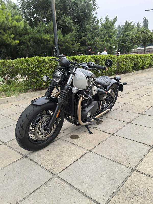 二手凯旋Bonneville Bobber