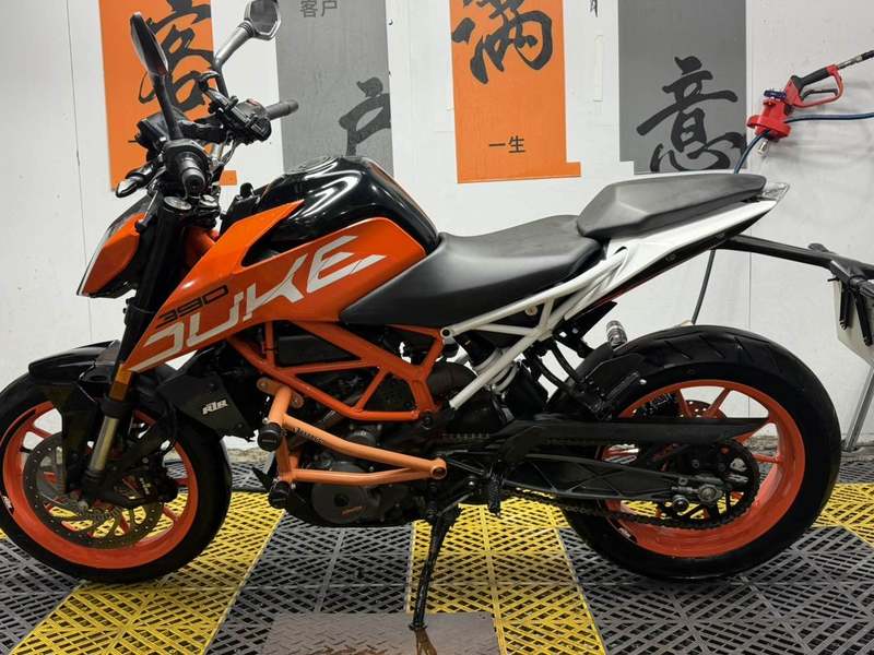 二手KTMR2R390 Duke
