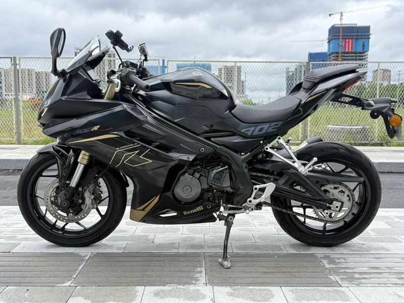 二手贝纳利龙卷风 Tornado 302R