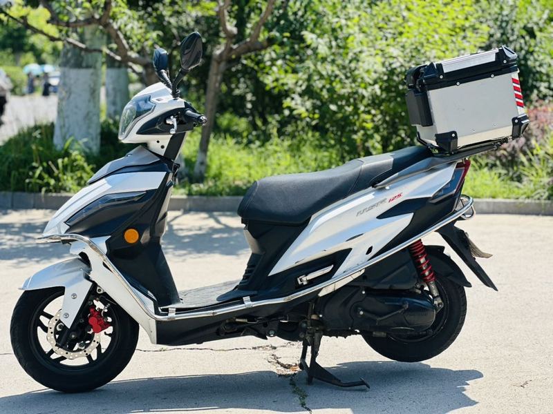 二手豪爵USR125 