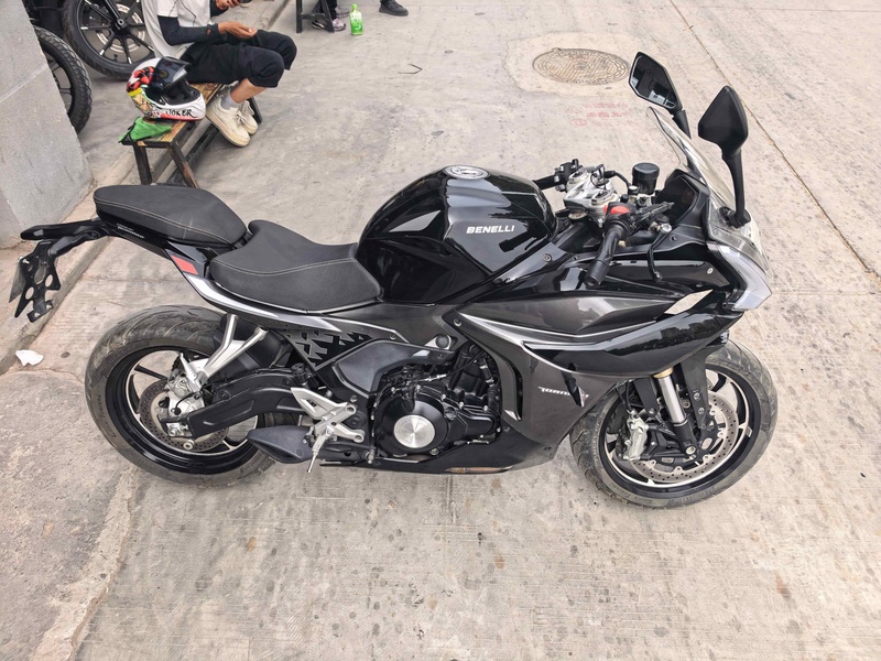 二手贝纳利龙卷风 Tornado 552R