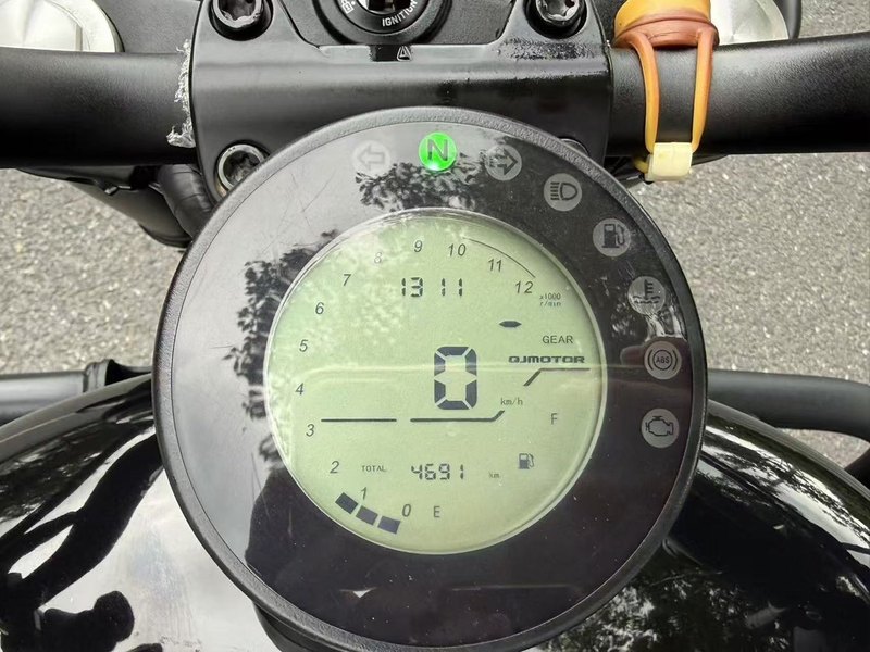 二手QJMOTOR闪300