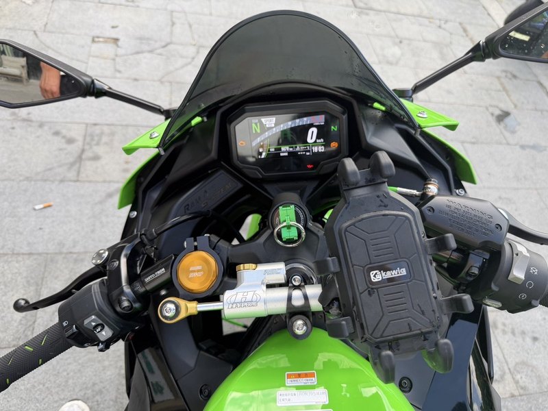 二手川崎ZX-4R