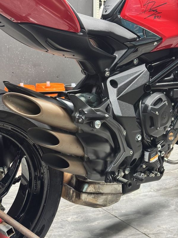 二手奥古斯塔Brutale 800