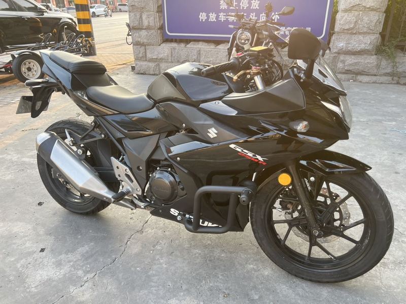 二手豪爵铃木GSX250R
