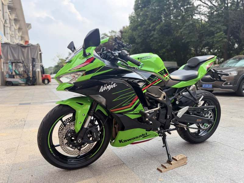 二手川崎ZX-4R