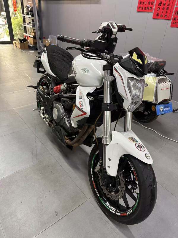 二手贝纳利蓝宝龙 BN302S