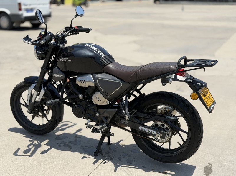 二手五羊本田鸷道 CB190SS