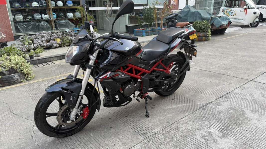 二手贝纳利红宝龙 TNT150i