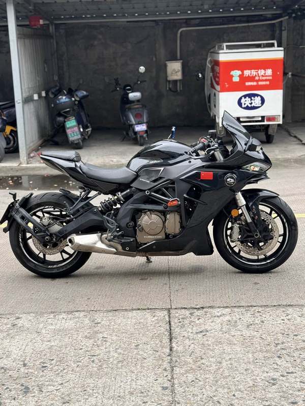 二手QJMOTOR赛600