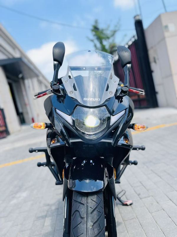 二手豪爵铃木GSX250R
