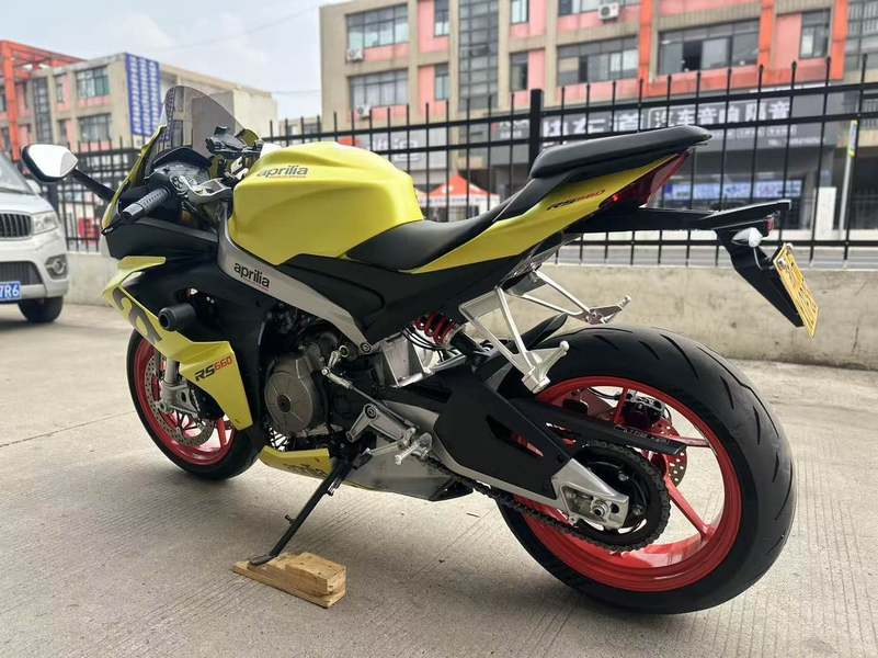 二手阿普利亚RS 660 