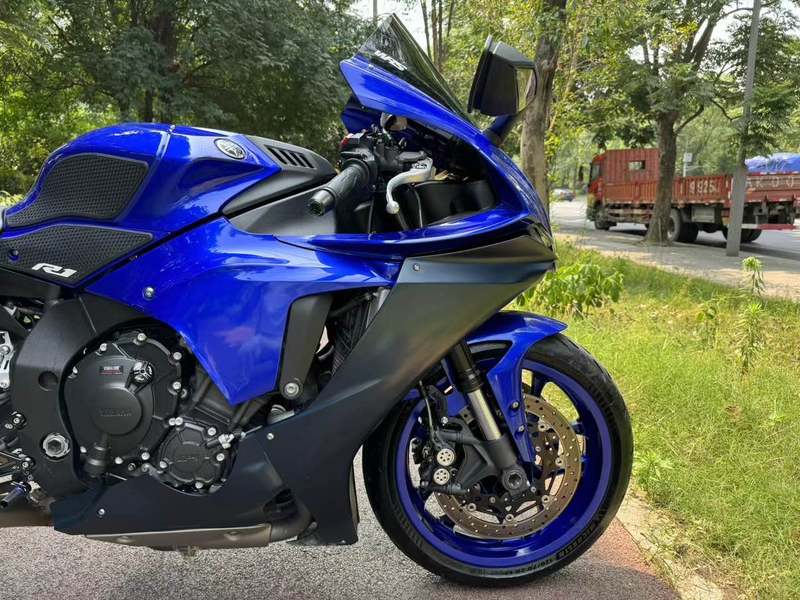 二手雅马哈YZF-R1