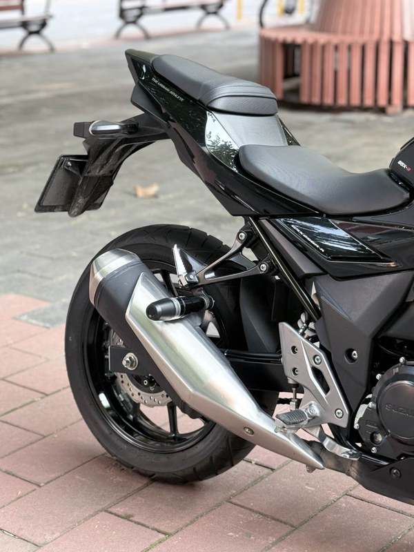 二手豪爵铃木GSX250R