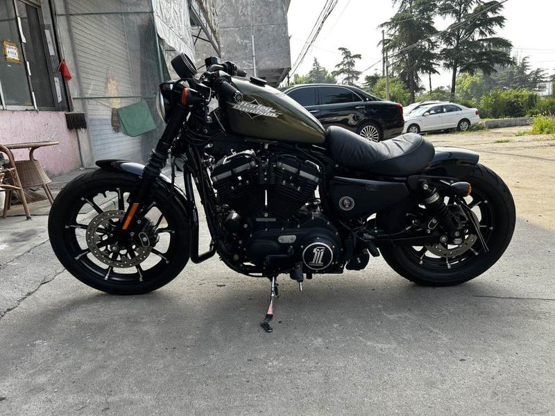 二手哈雷戴维森Iron883 硬汉