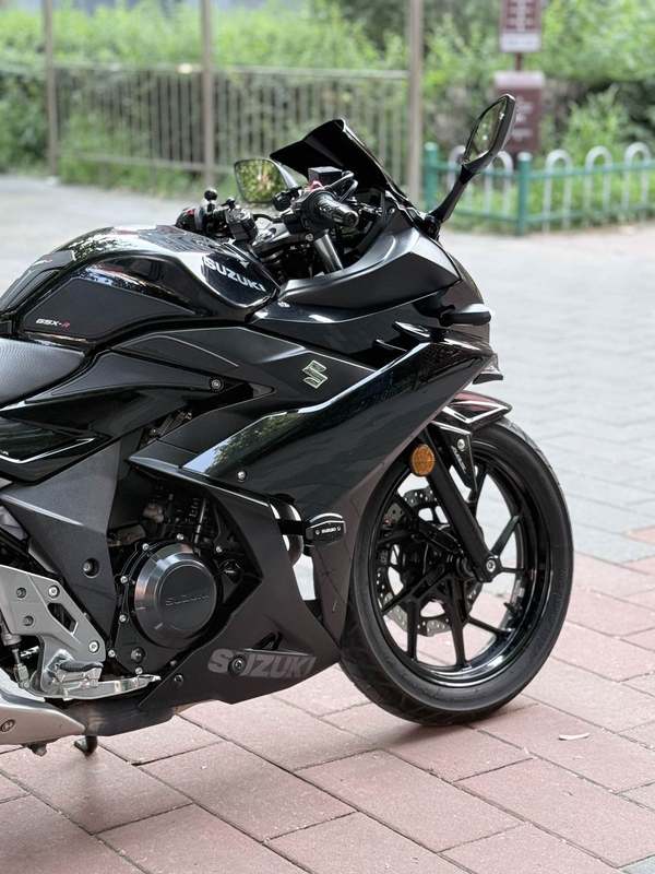 二手豪爵铃木GSX250R