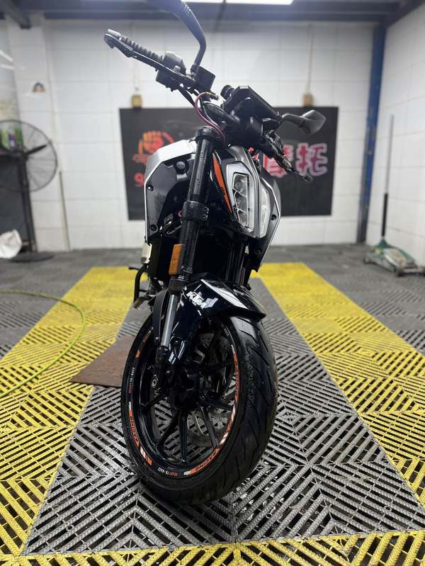 二手KTMR2R390 Duke