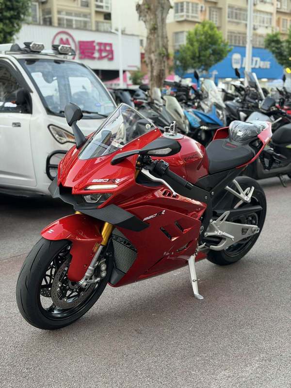 二手张雪机车820RR