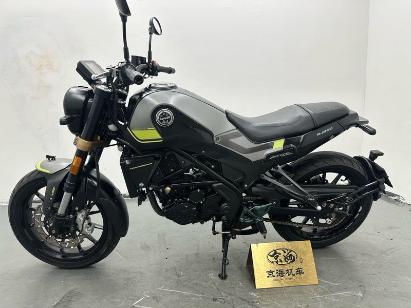 二手贝纳利幼狮 Leoncino 250