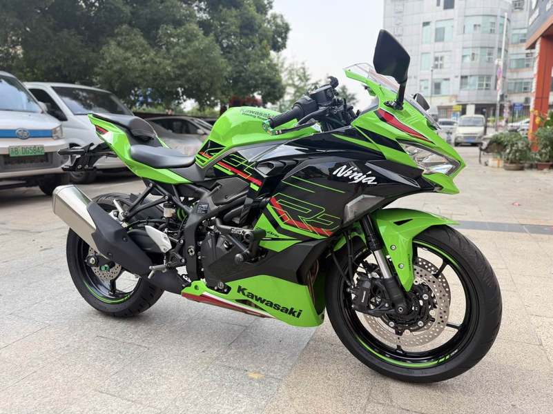 二手川崎ZX-4R