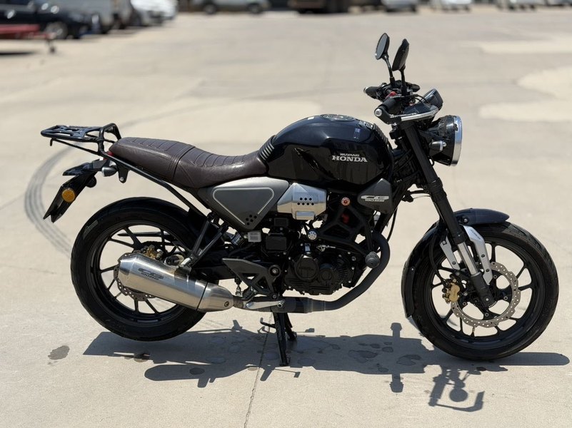 二手五羊本田鸷道 CB190SS