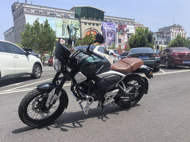 二手五羊本田鸷道 CB190SS