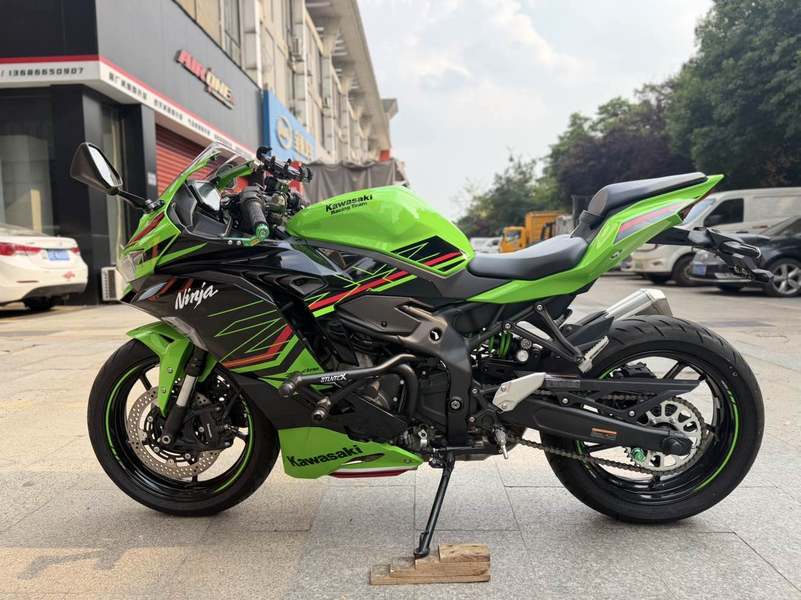 二手川崎ZX-4R