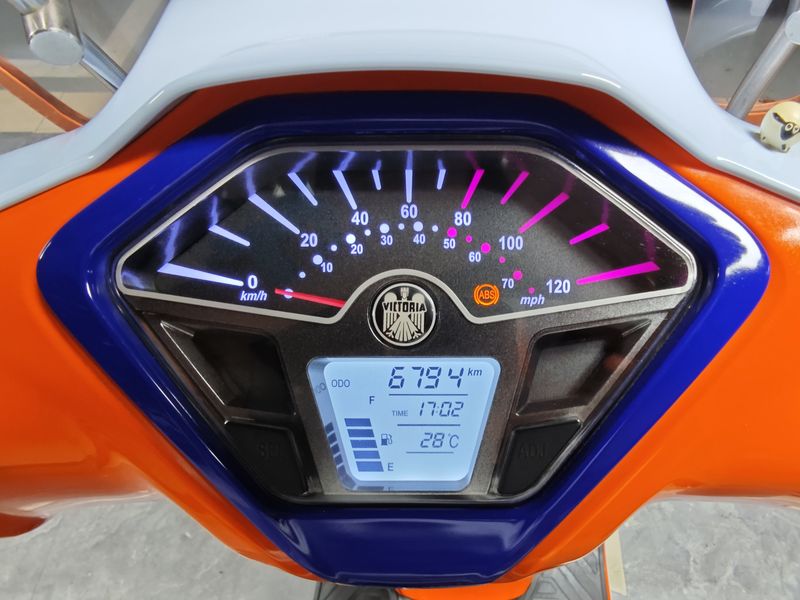 二手维多利亚Sixties 150i