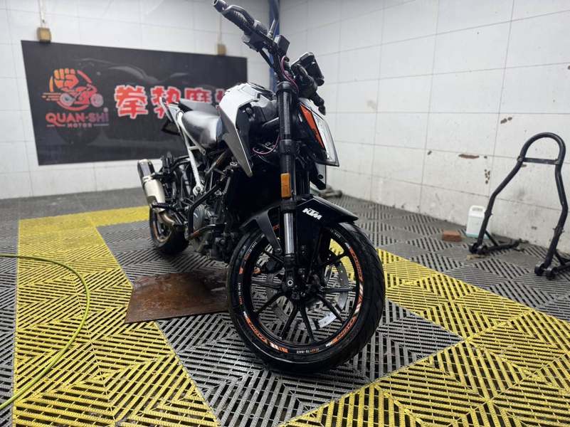 二手KTMR2R390 Duke