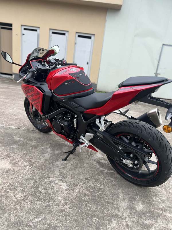 二手本田CBR500R Four